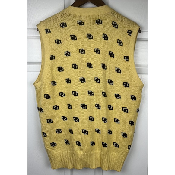 Polo Ralph Lauren Sweater Vest Mens Medium Yellow Geometric Knit Button Front - Picture 3 of 5